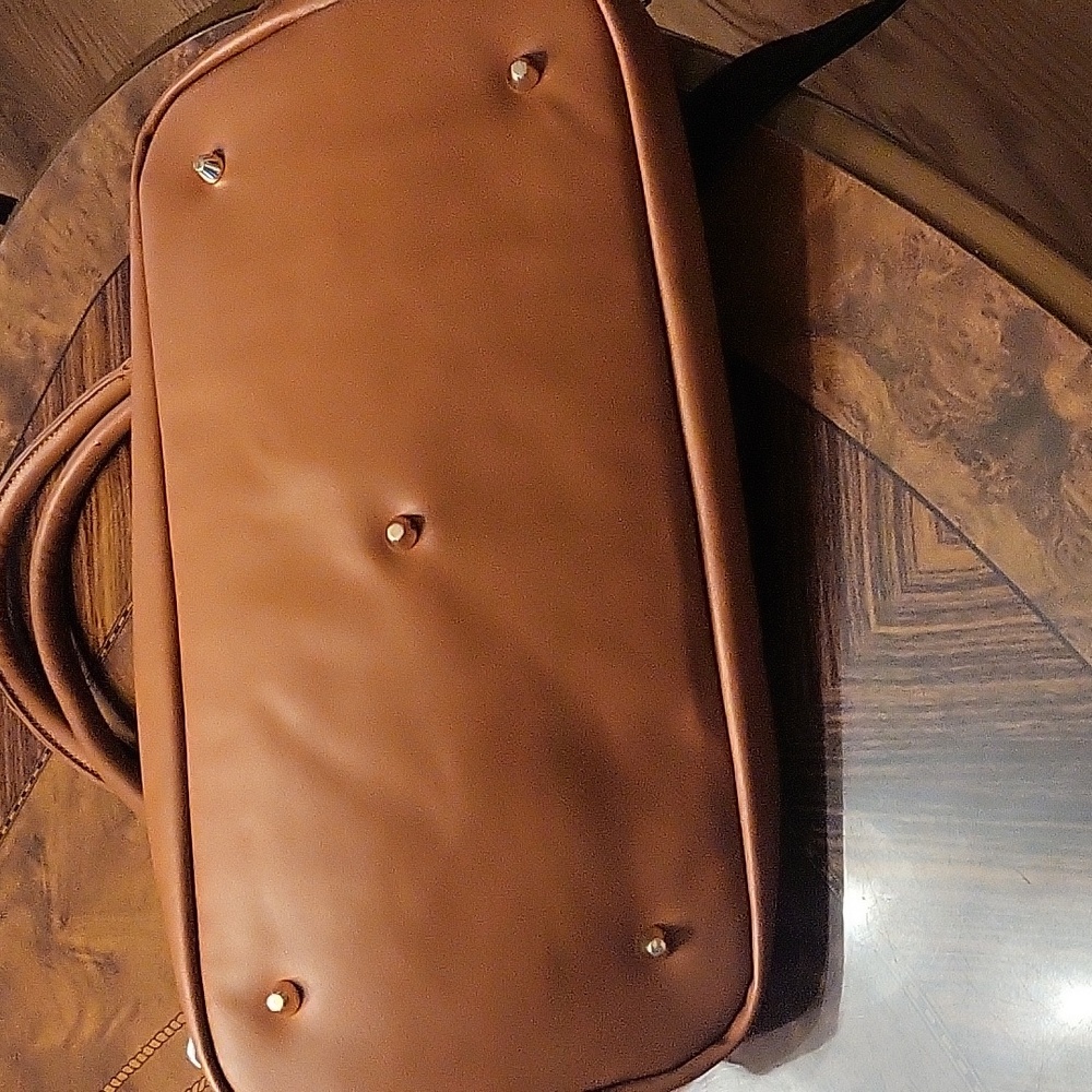 Travel Tote - Picture 3 of 4